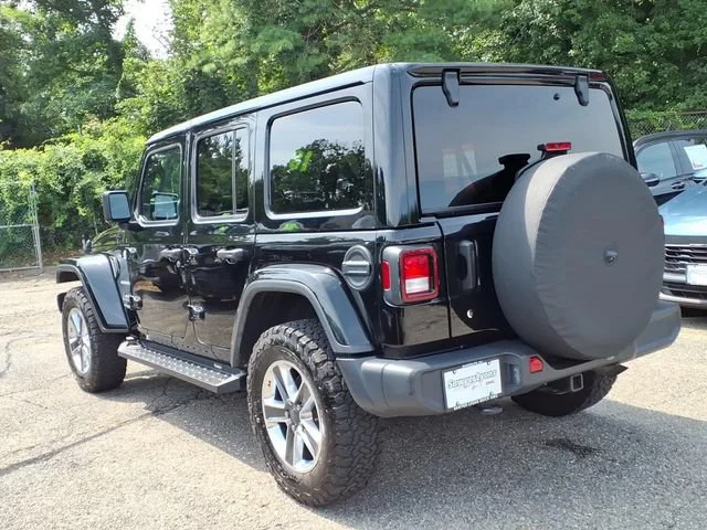 Used 2018 Black Jeep Sahara 4x4 image 4