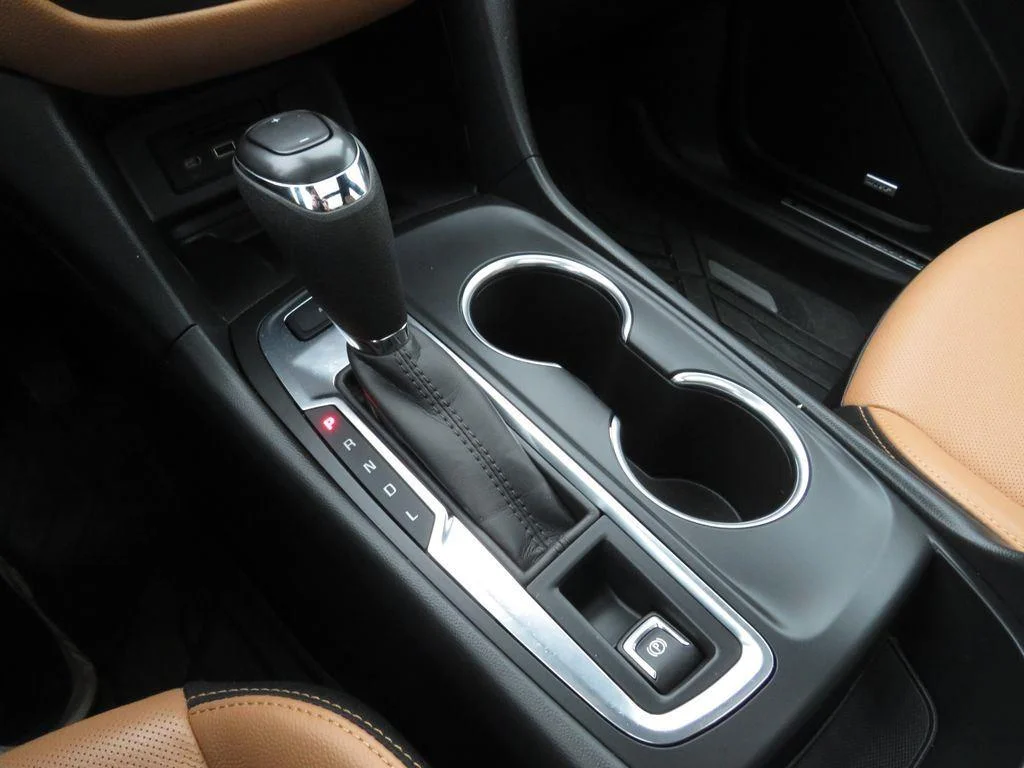 Used 2021 Pearl Chevrolet Premier image 28