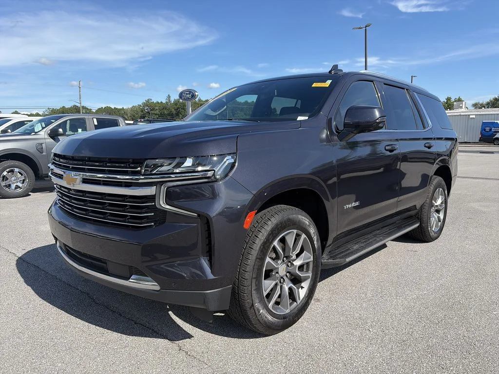 Used 2023 Gray Chevrolet LT image 2