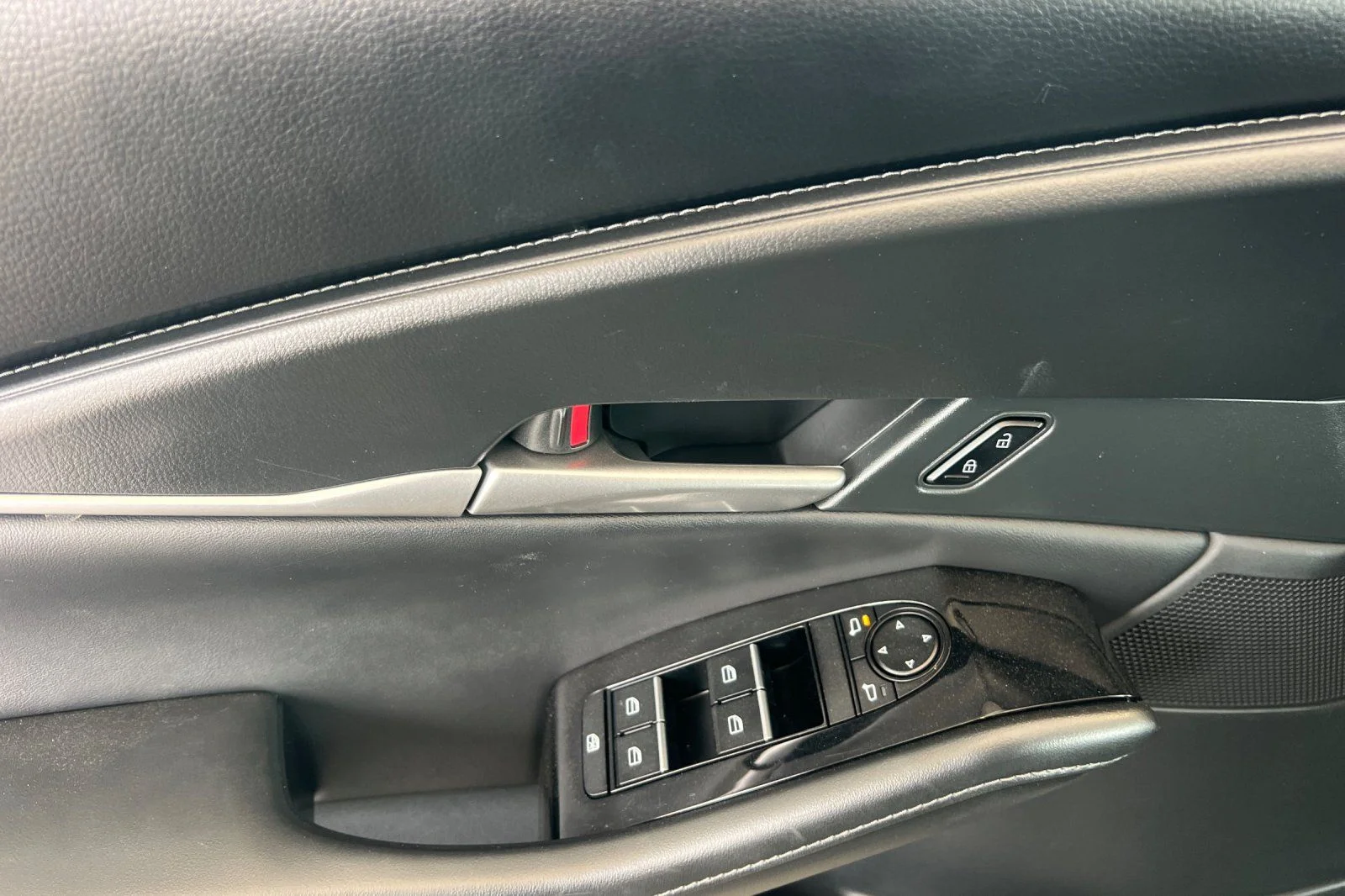 Certified Used 2025 Gray Mazda 2.5 S Select Sport image 9
