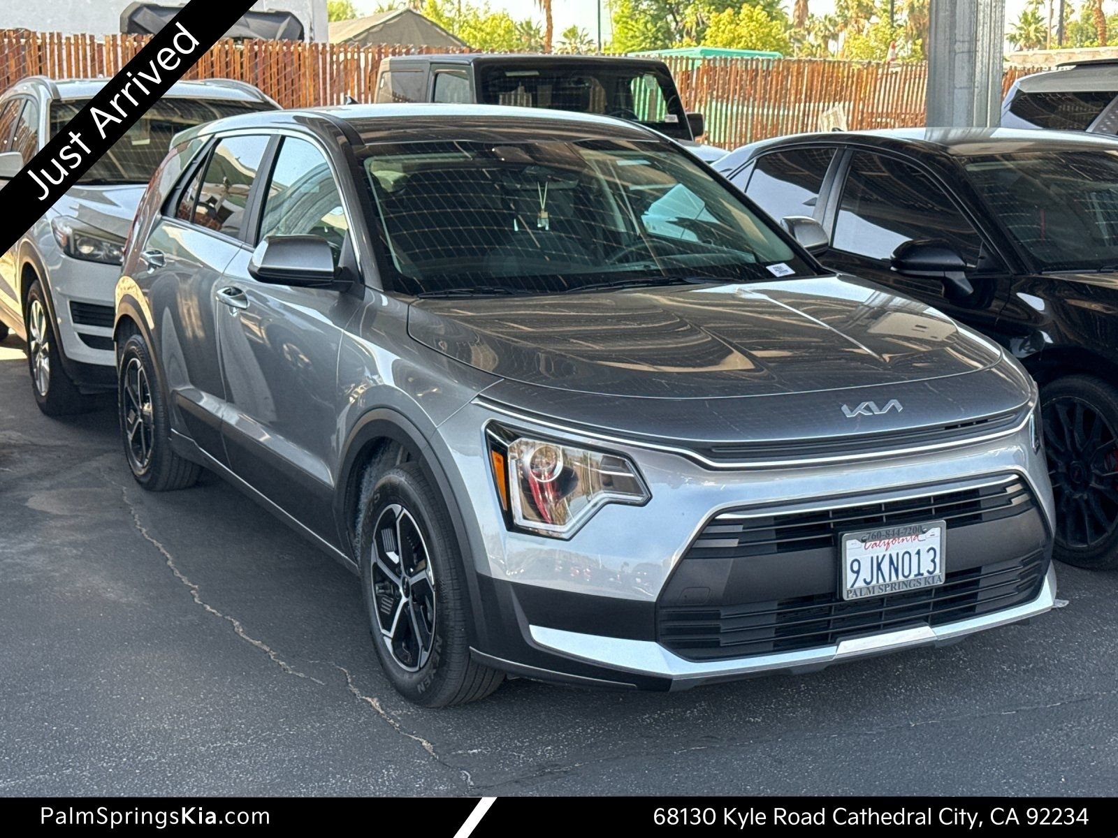2024 Kia Niro LX HEV's photo