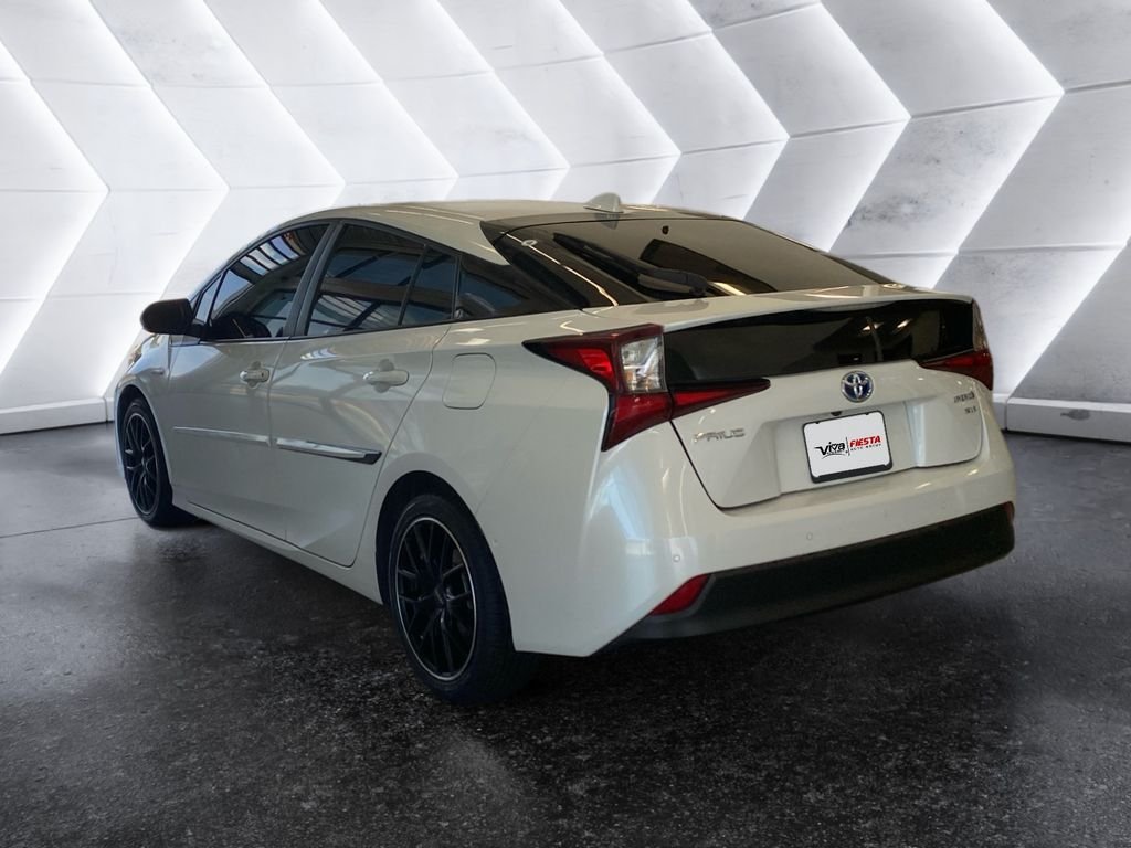 Used 2022 Beige Toyota XLE image 6