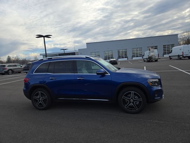 New 2026 Starling Blue Metallic Mercedes-Benz GLB250 image 2