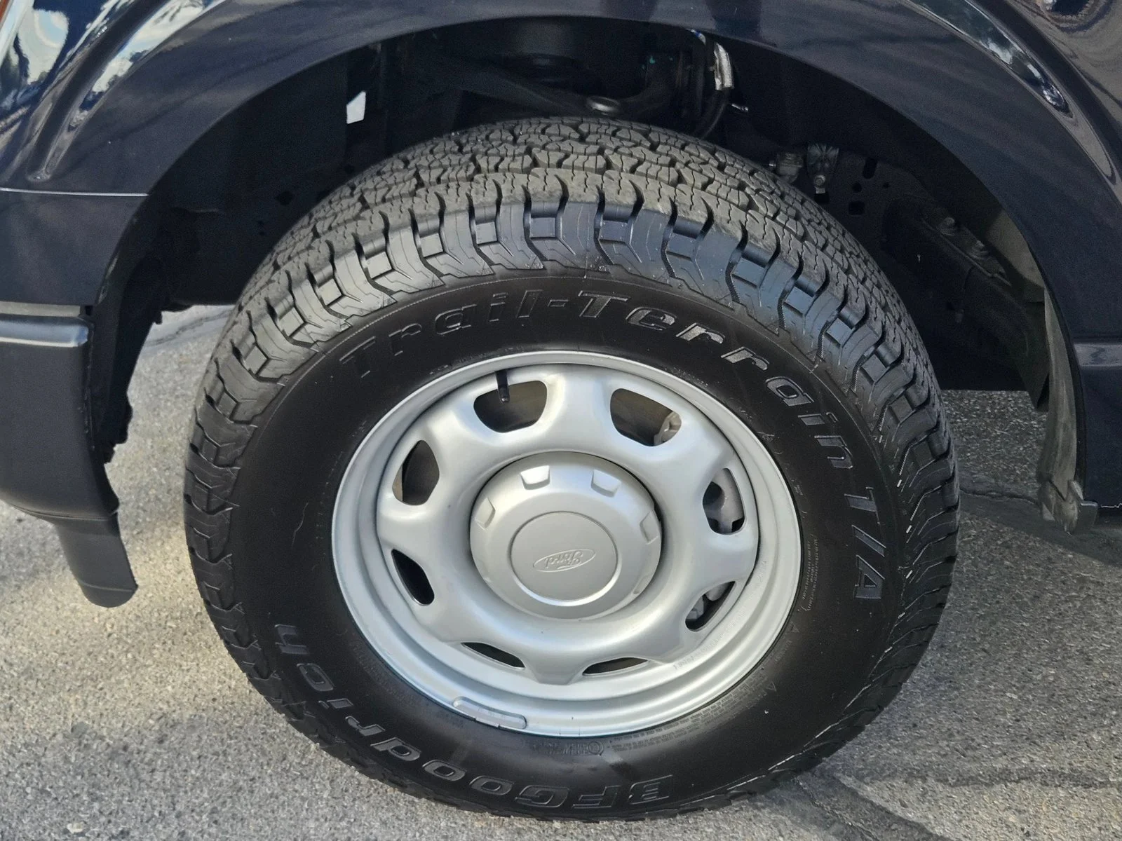 Used 2022 Antimatter Blue Metallic Ford XL image 22