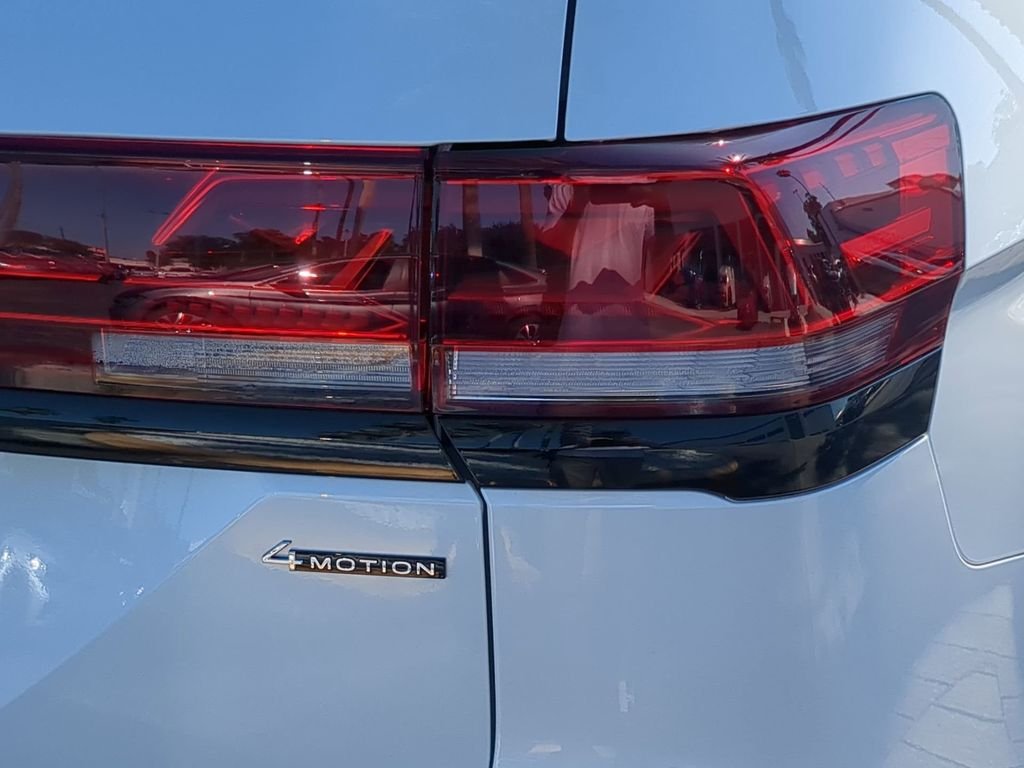 New 2026 White/off-white Volkswagen Peak Edition image 8