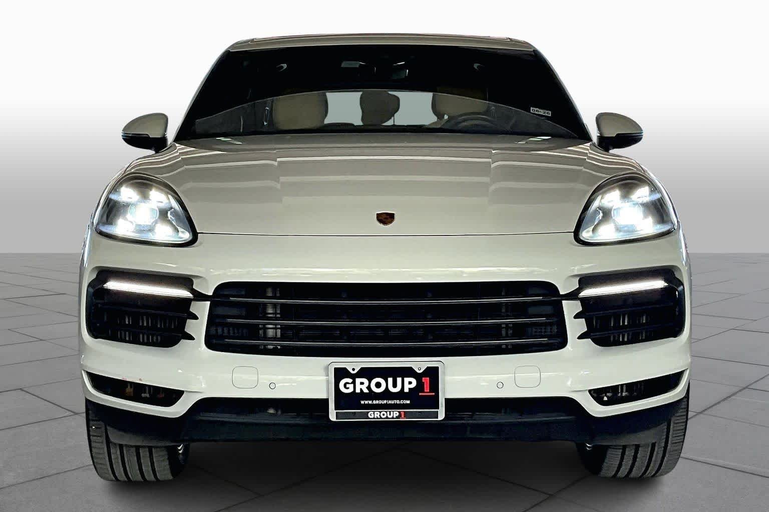 Used 2022 Carrara White Metallic Porsche E-Hybrid image 10