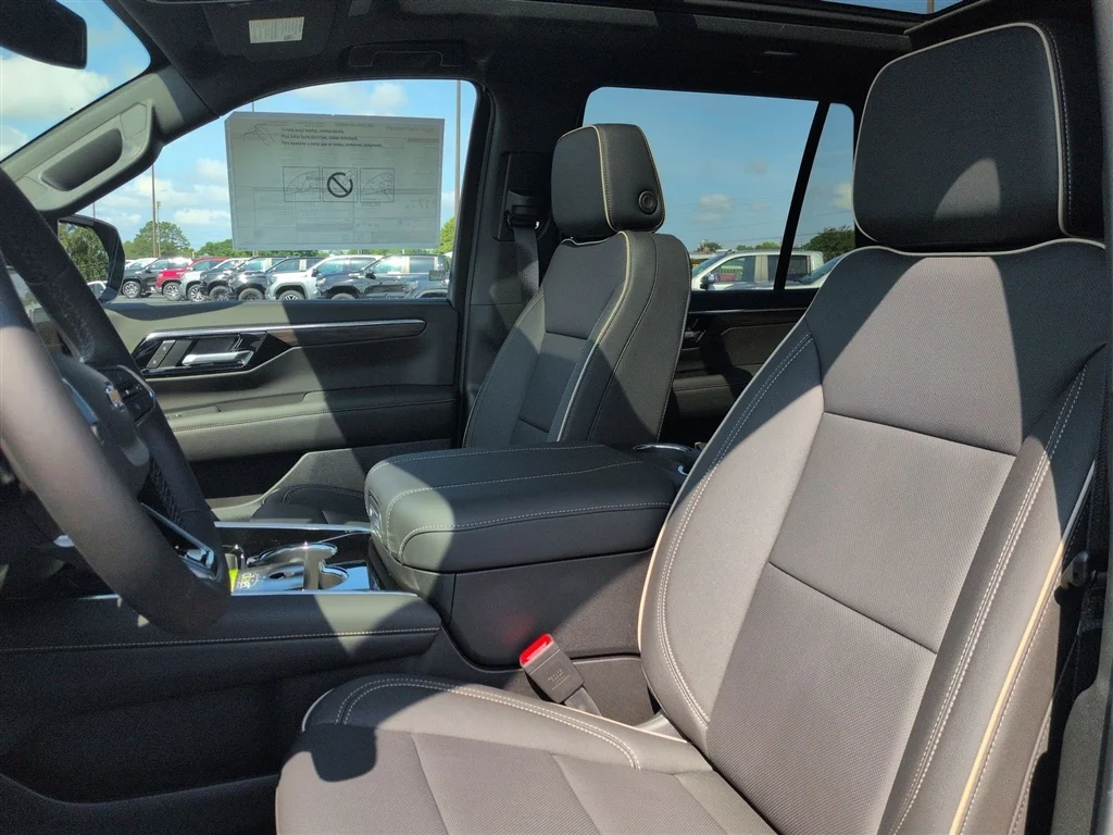 New 2026 Dark Ash Metallic Chevrolet Premier image 44