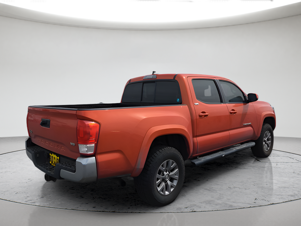 Used 2017 Red Toyota SR5 image 5