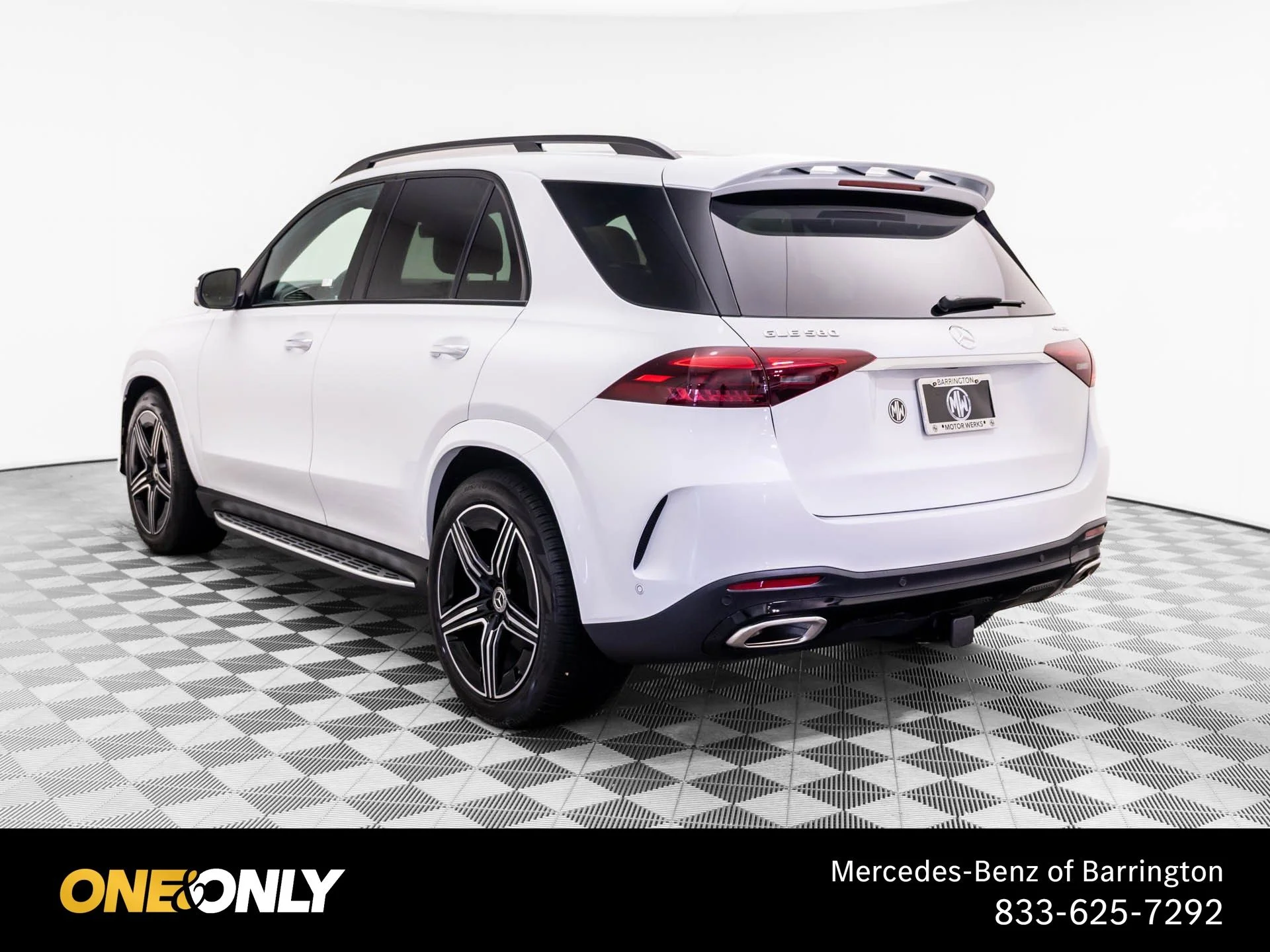 New 2026 White Mercedes-Benz GLE 580 image 3