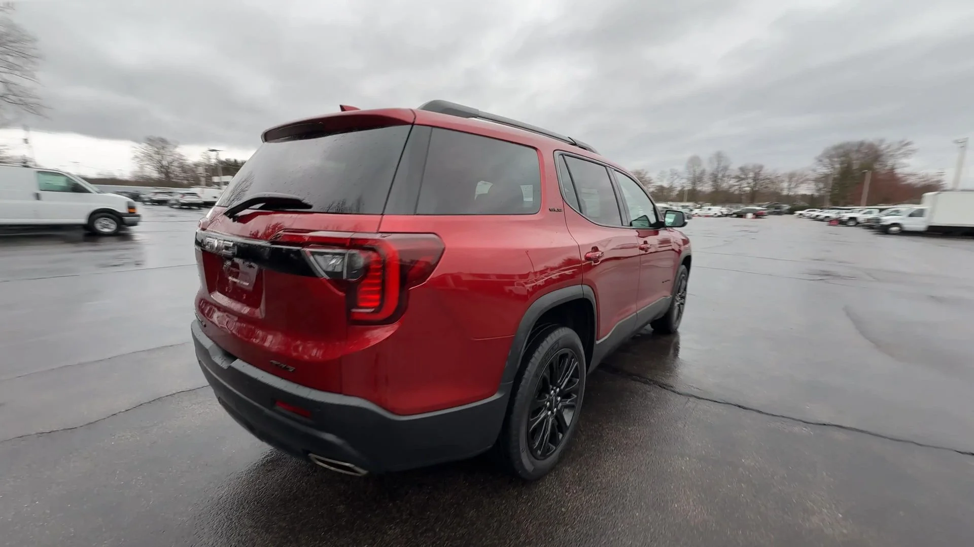 Used 2023 Volcanic Red Tintcoat GMC SLE image 8