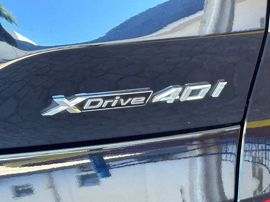 Certified Used 2019 Carbon Black Metallic BMW xDrive40i image 21