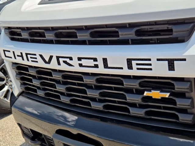 Used 2021 White Chevrolet Custom image 30