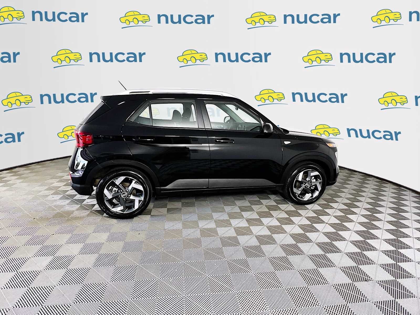 Used 2023 Onyx Black Hyundai SEL image 8
