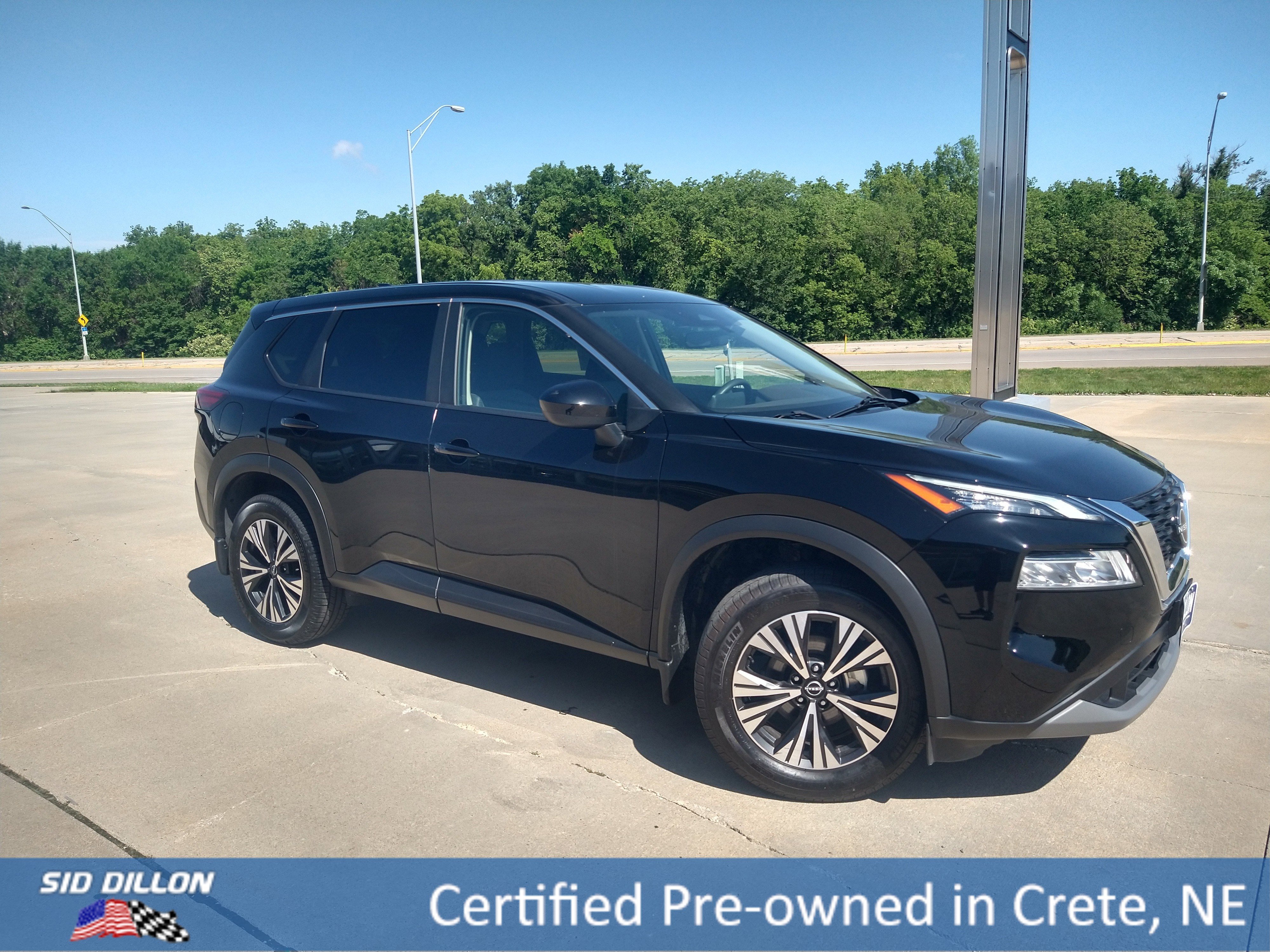 Used 2023 Super Black Nissan SV image 13