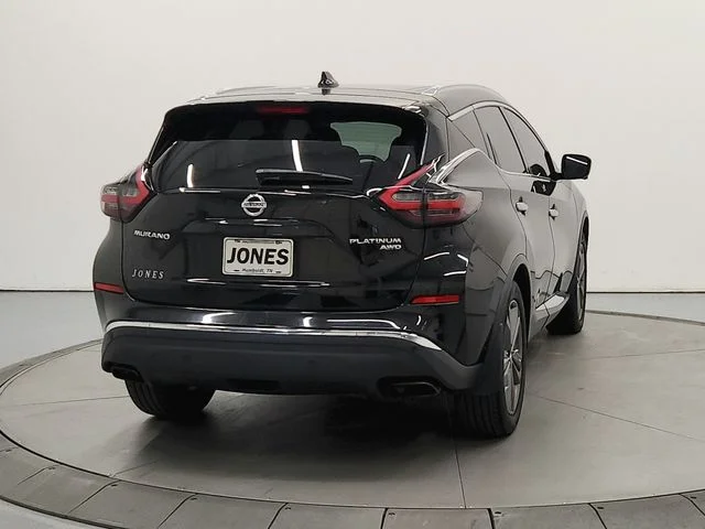 Used 2019 Black Nissan Platinum image 7