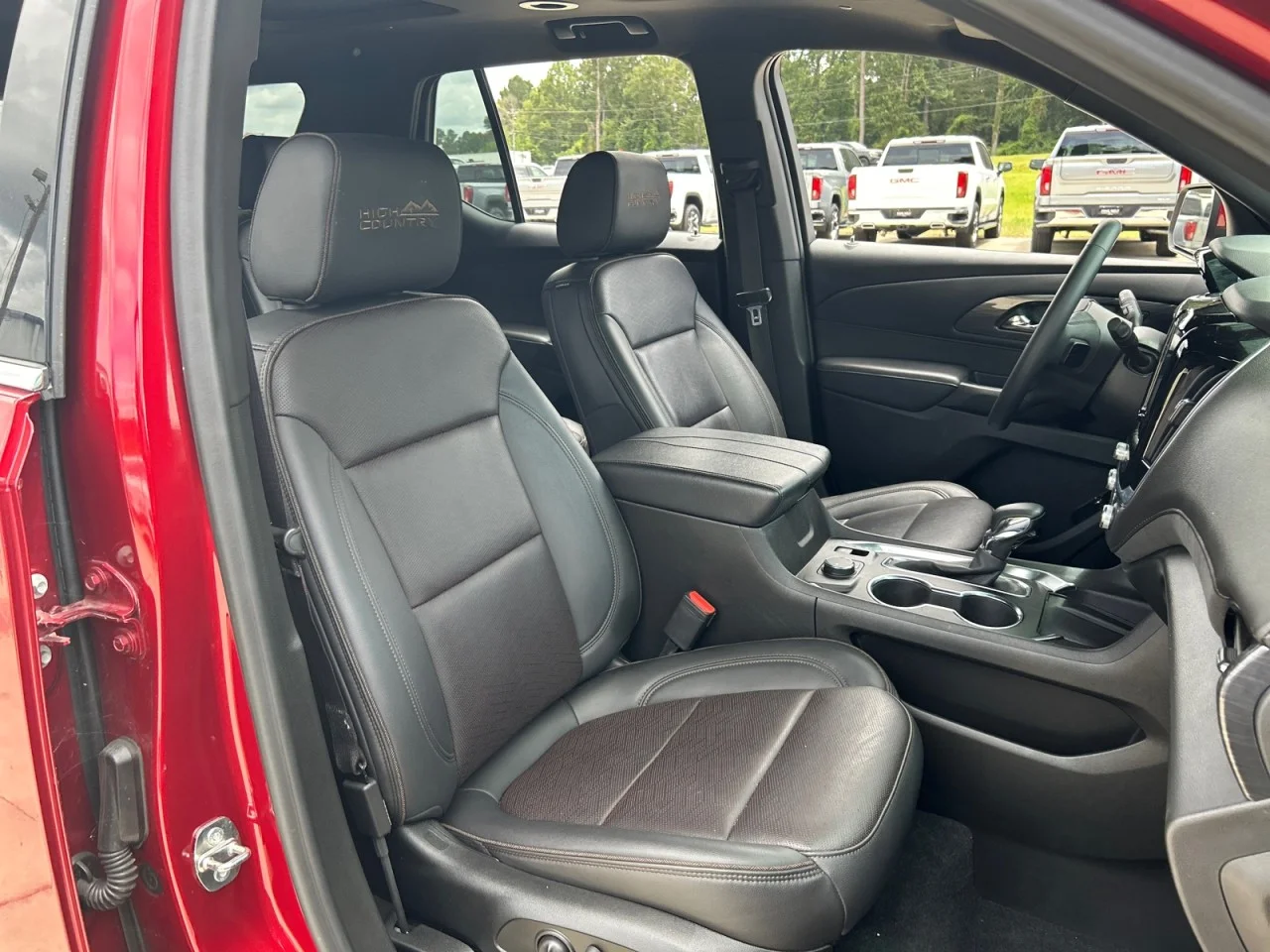 2023 Chevrolet Traverse High Country - Photo 18