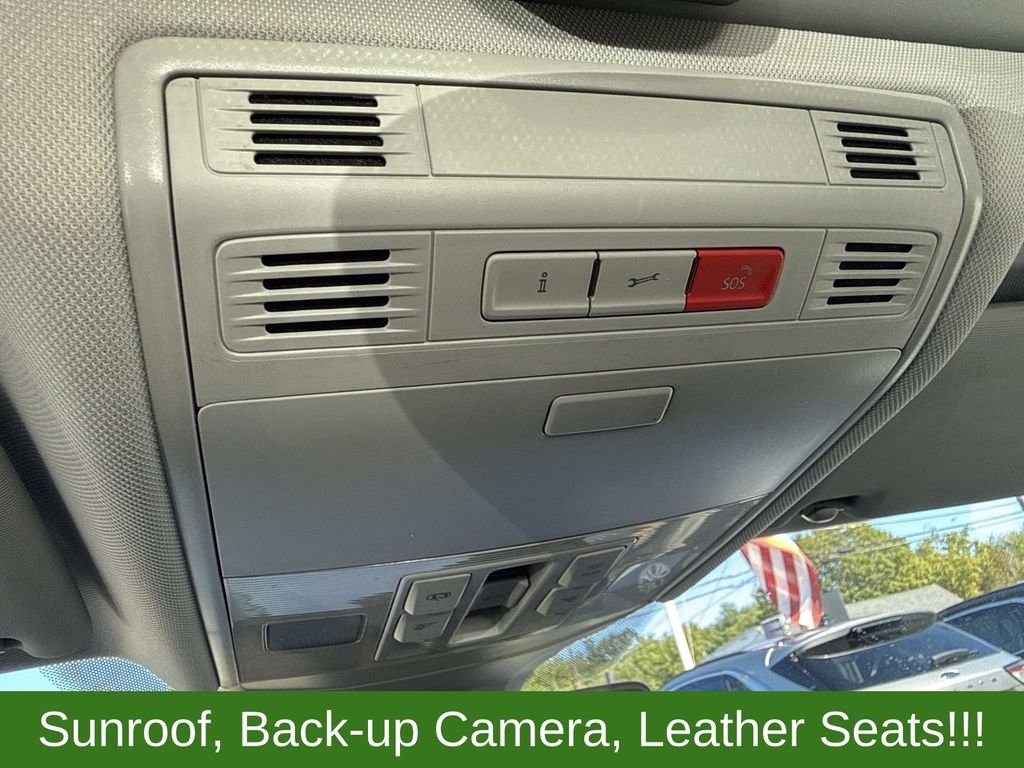 Used 2019 Black Volkswagen SEL image 25