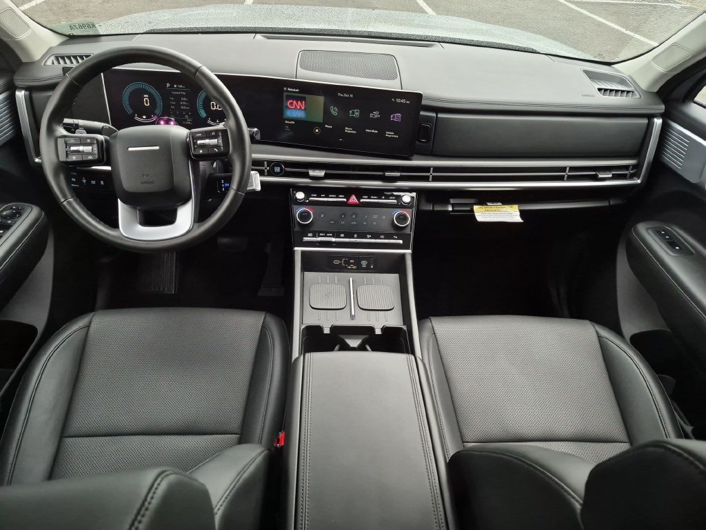 Used 2024 Silver Hyundai SEL image 25