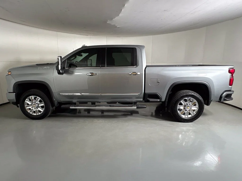 Certified Used 2024 Sterling Gray Metallic Chevrolet High Country image 6