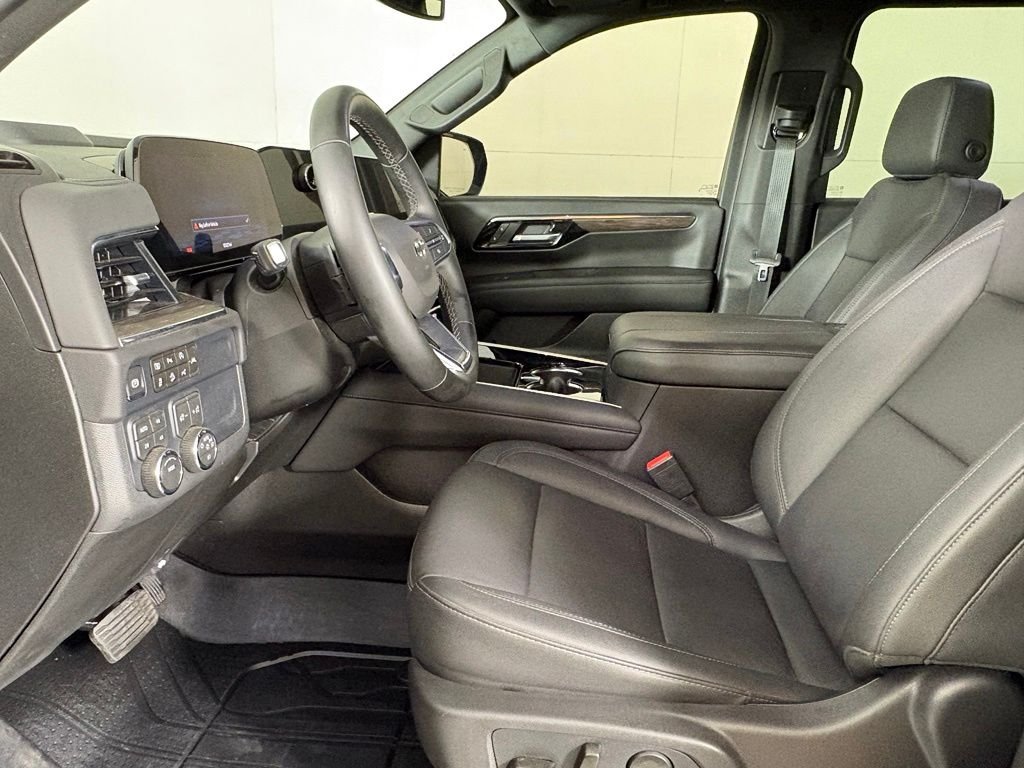Used 2026 Gray Chevrolet Z71 image 22