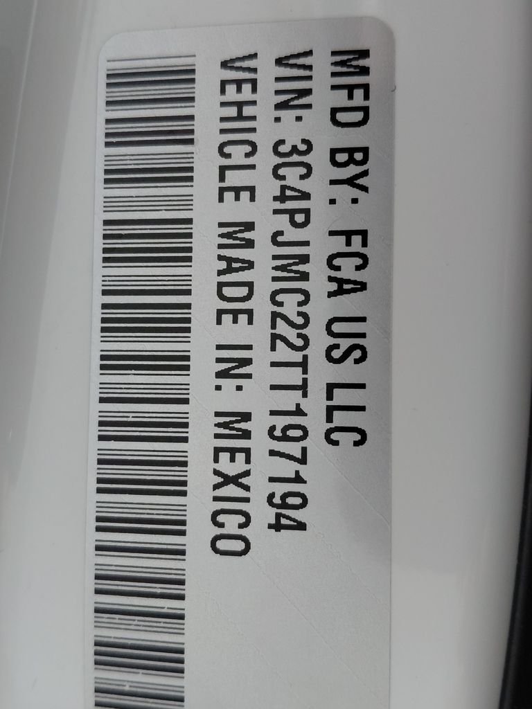 New 2026 Bright White Clear-Coat Exterior Paint Jeep Overland image 27