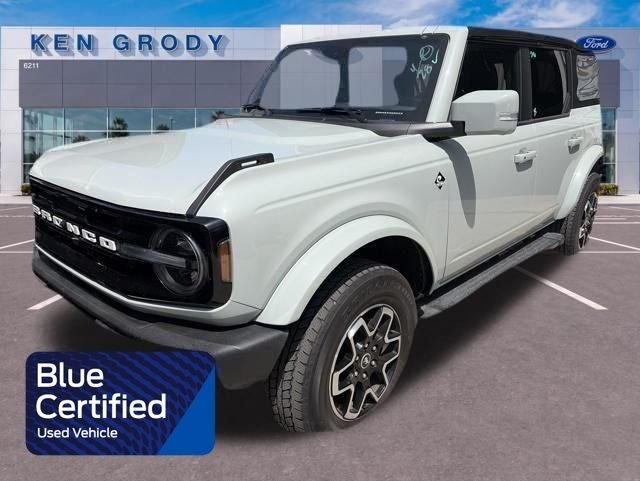 2023 Ford Bronco Outer Banks 4x4's photo