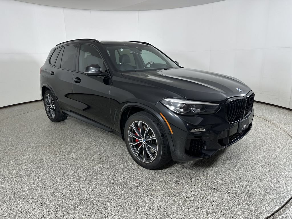 Used 2021 Black BMW xDrive40i image 4