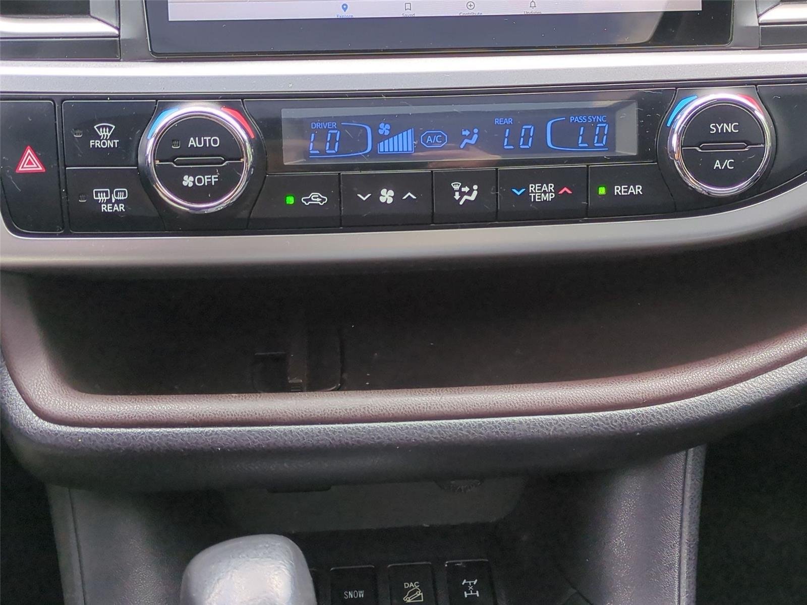 Used 2014 PREDAWN GRAY MICA TOYOTA  image 28