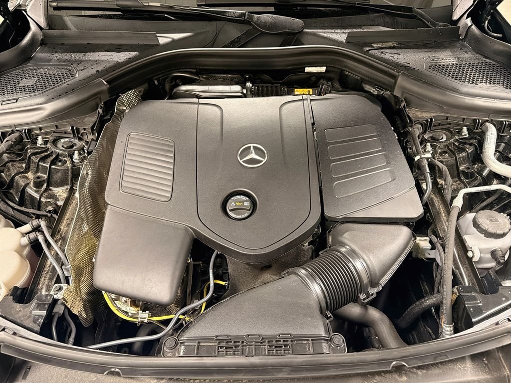 Certified Used 2026 Black Mercedes-Benz GLC 300 image 30