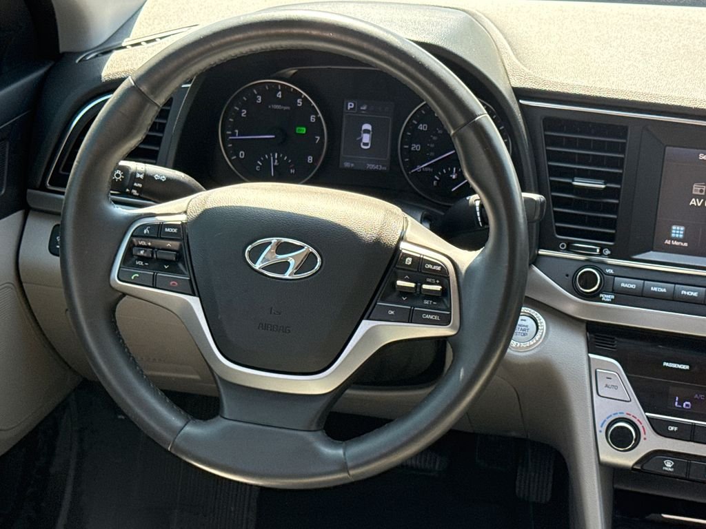 Used 2017 Silver Hyundai SE image 12