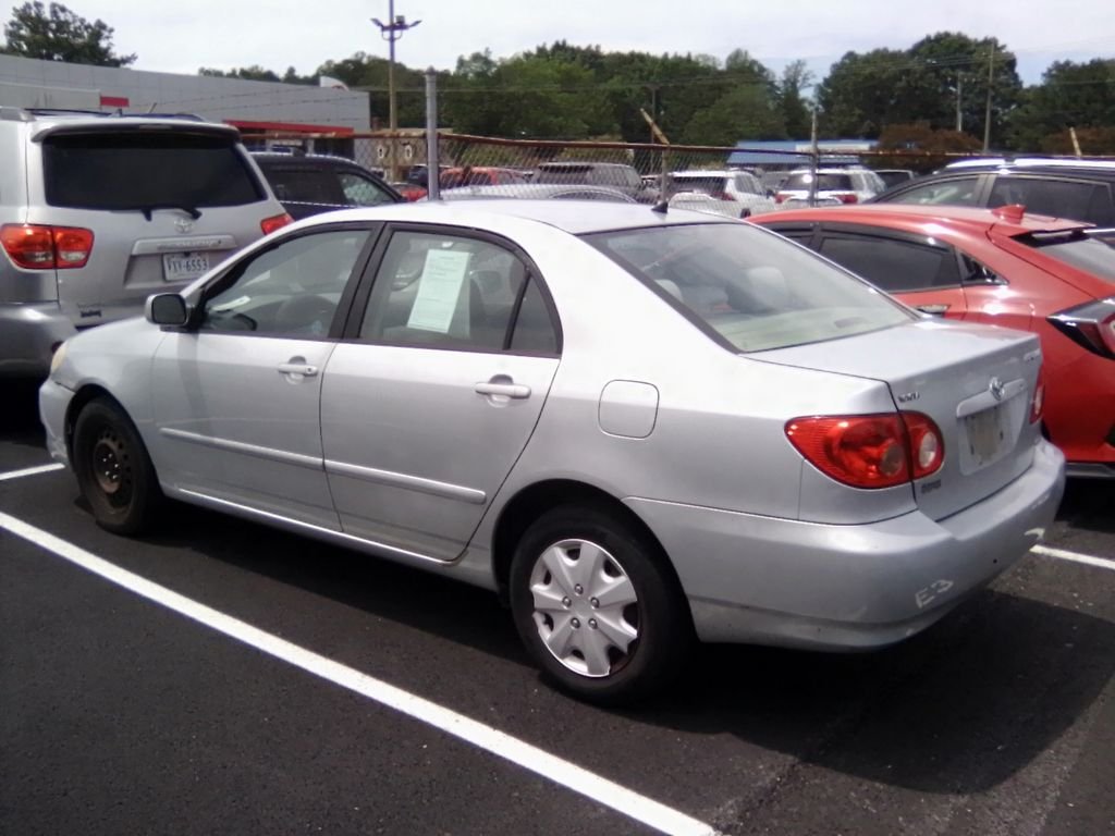 Used 2005 Silver Toyota  image 3