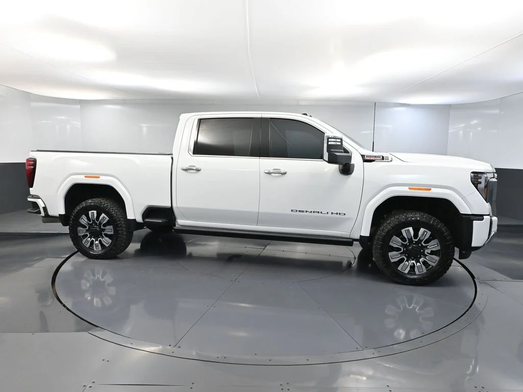 Certified Used 2025 White GMC Denali image 4