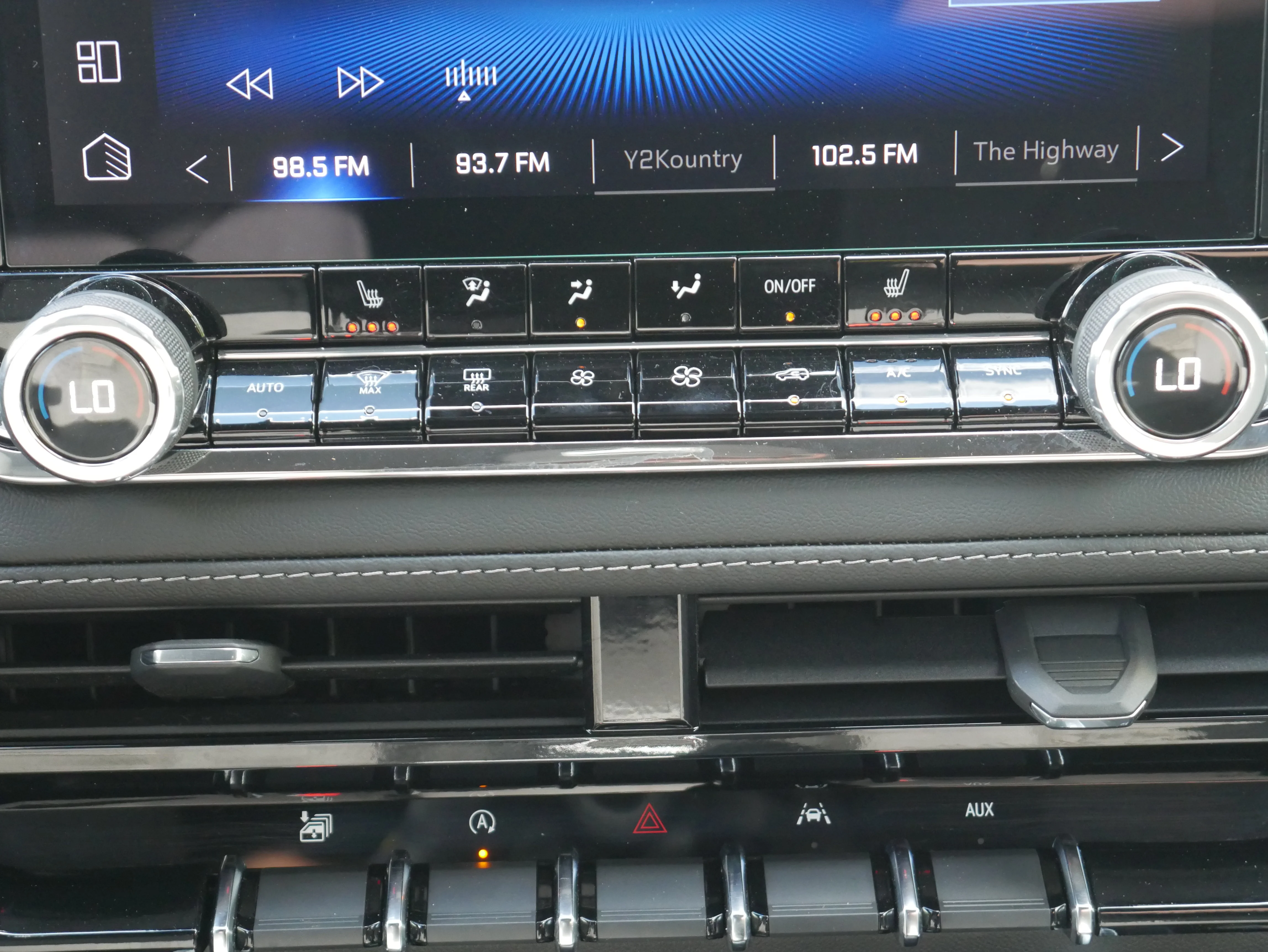 2024 Chevrolet Colorado LT - Photo 20