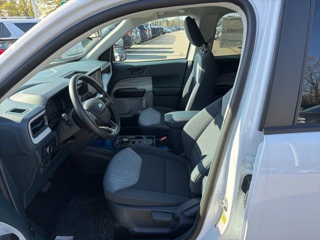 New 2026 Oxford White Ford XLT image 15