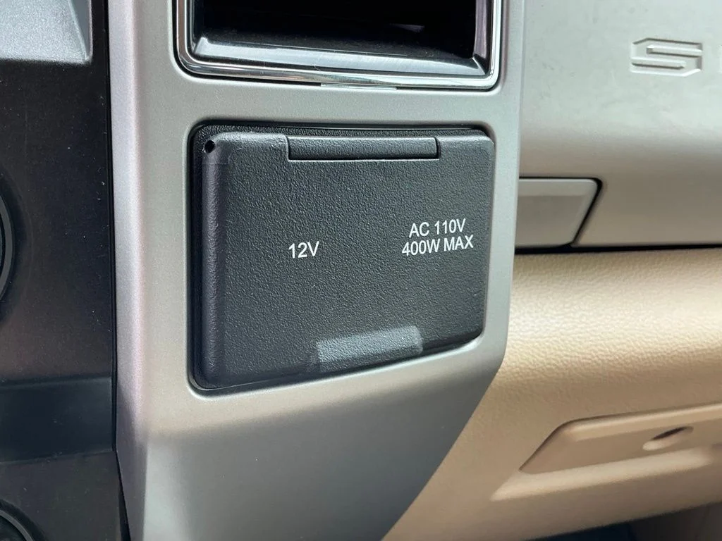 Used 2019 White Ford Lariat image 49