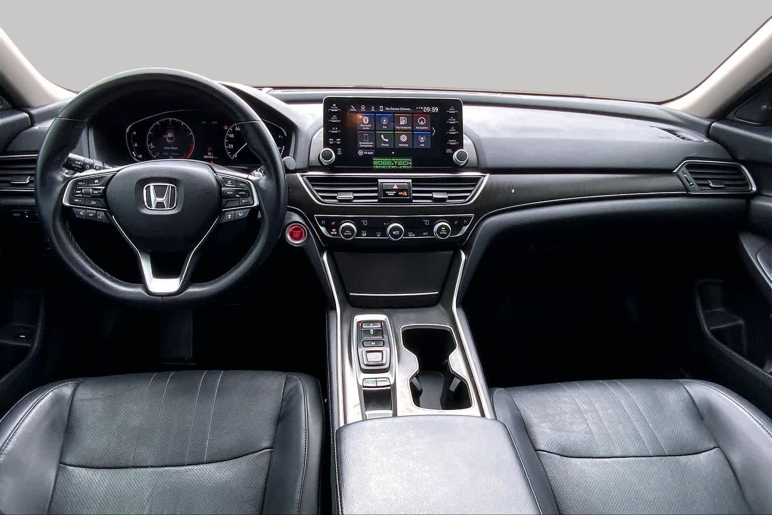Used 2018 Crystal Black Pearl Honda Touring 2.0T image 15