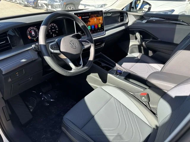 New 2026 White Volkswagen 2.0T SE image 11