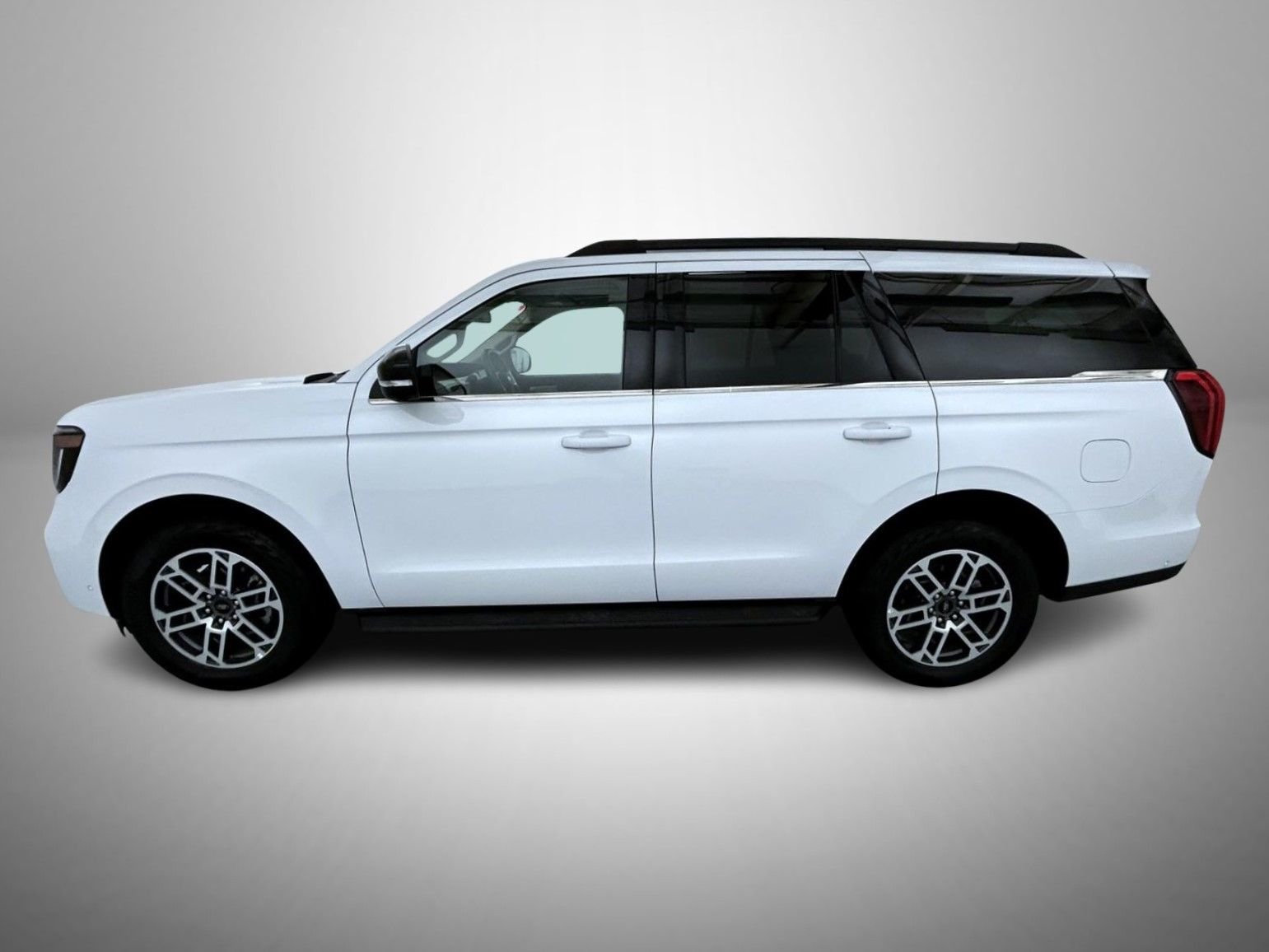 Used 2025 White Ford Active image 8