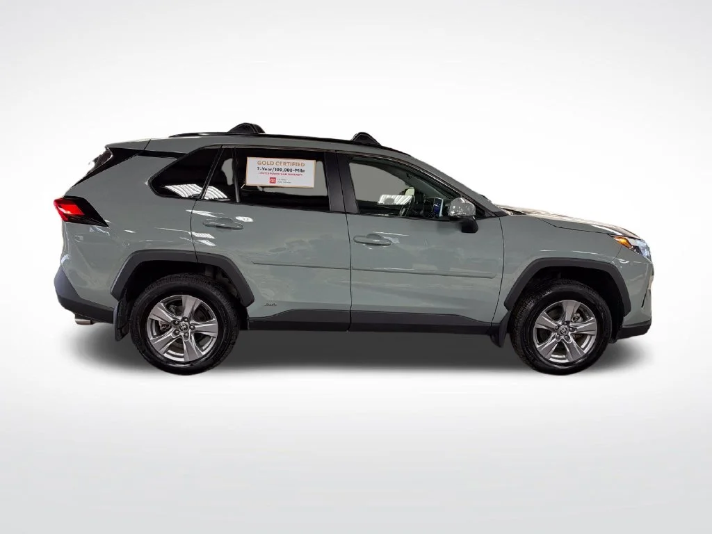 Certified Used 2023  Toyota XLE image 6