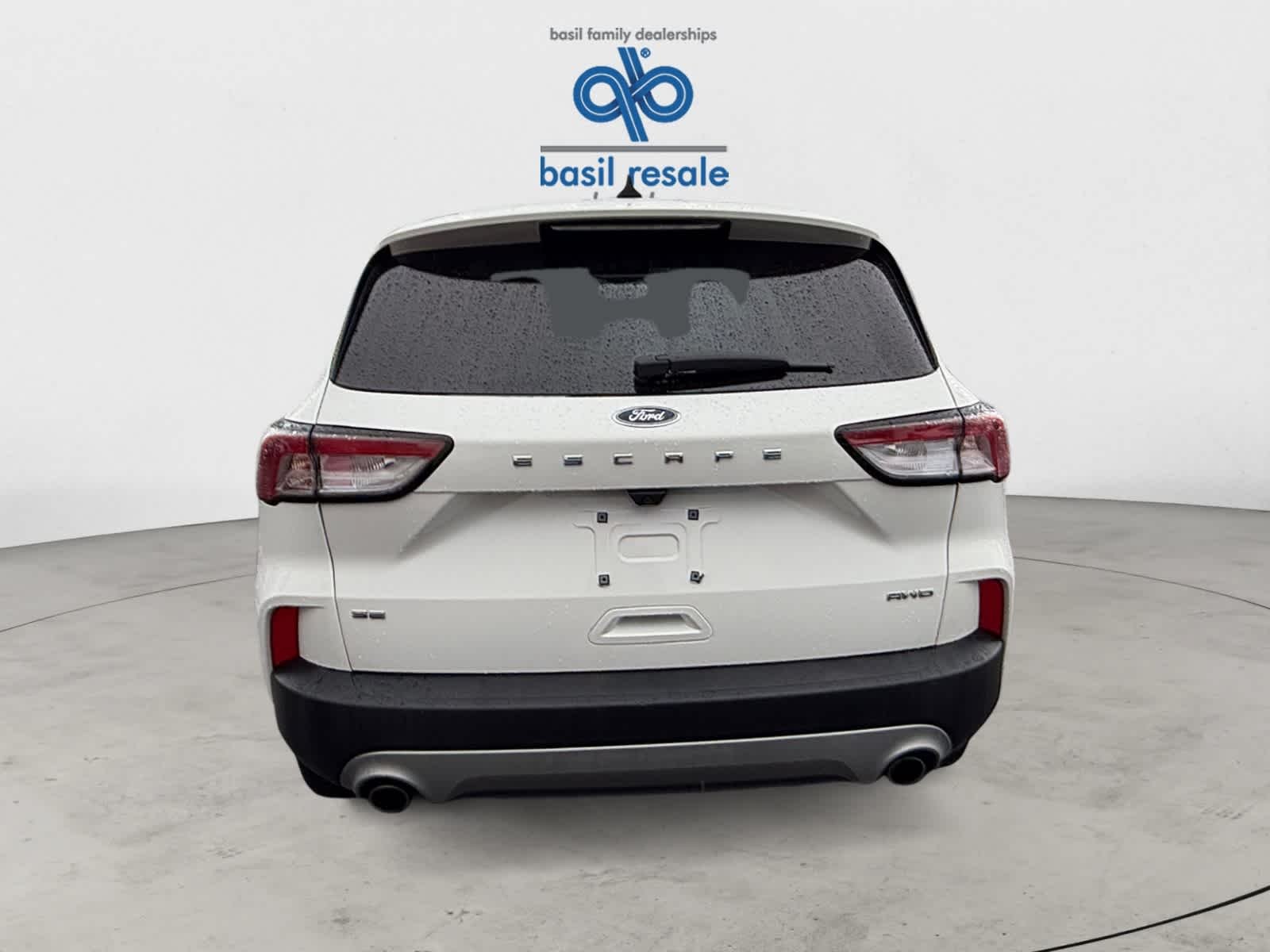 Used 2022 Star White Metallic Tri-Coat Ford SE image 6