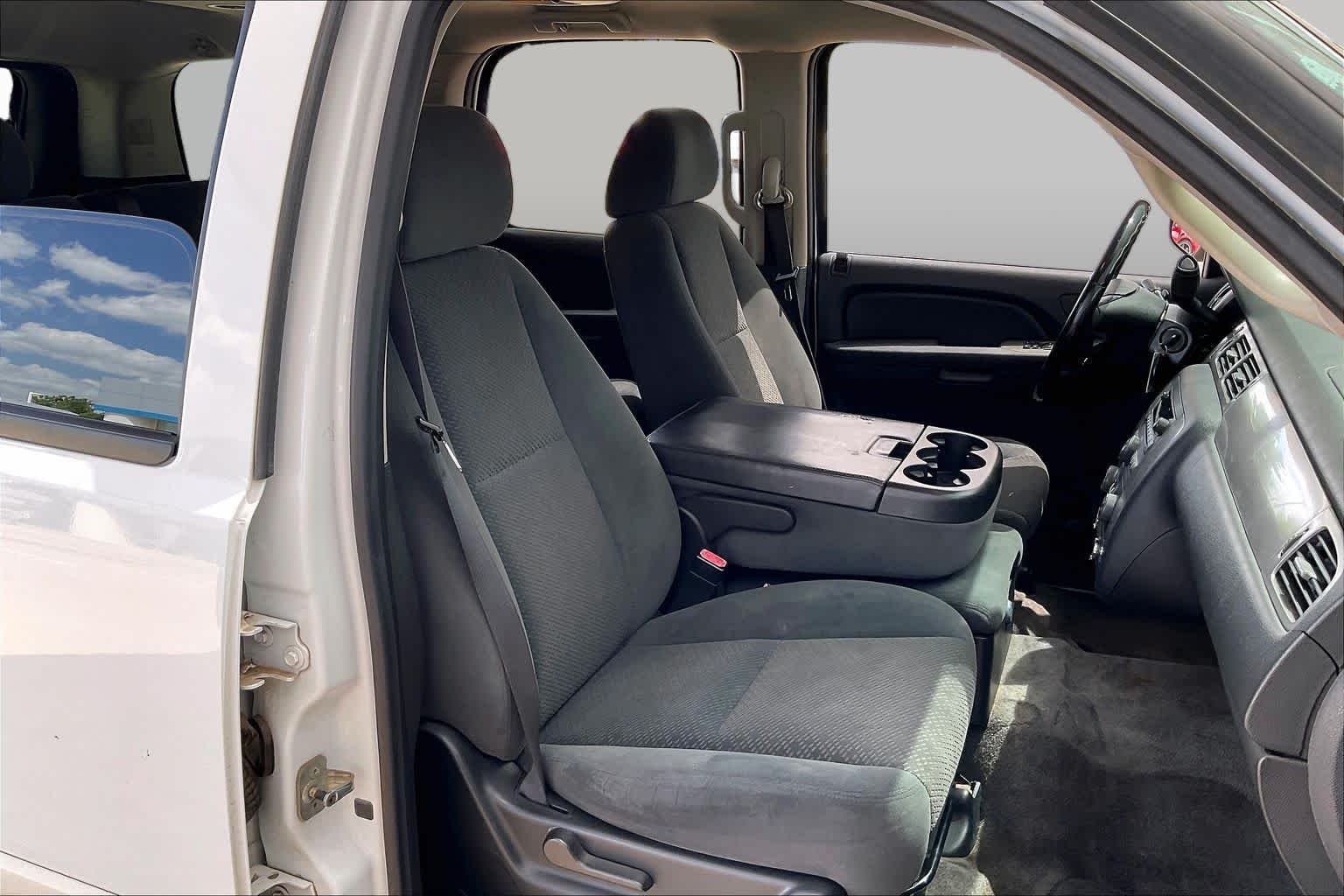 Used 2008 SUMMIT WHITE Chevrolet LS image 7