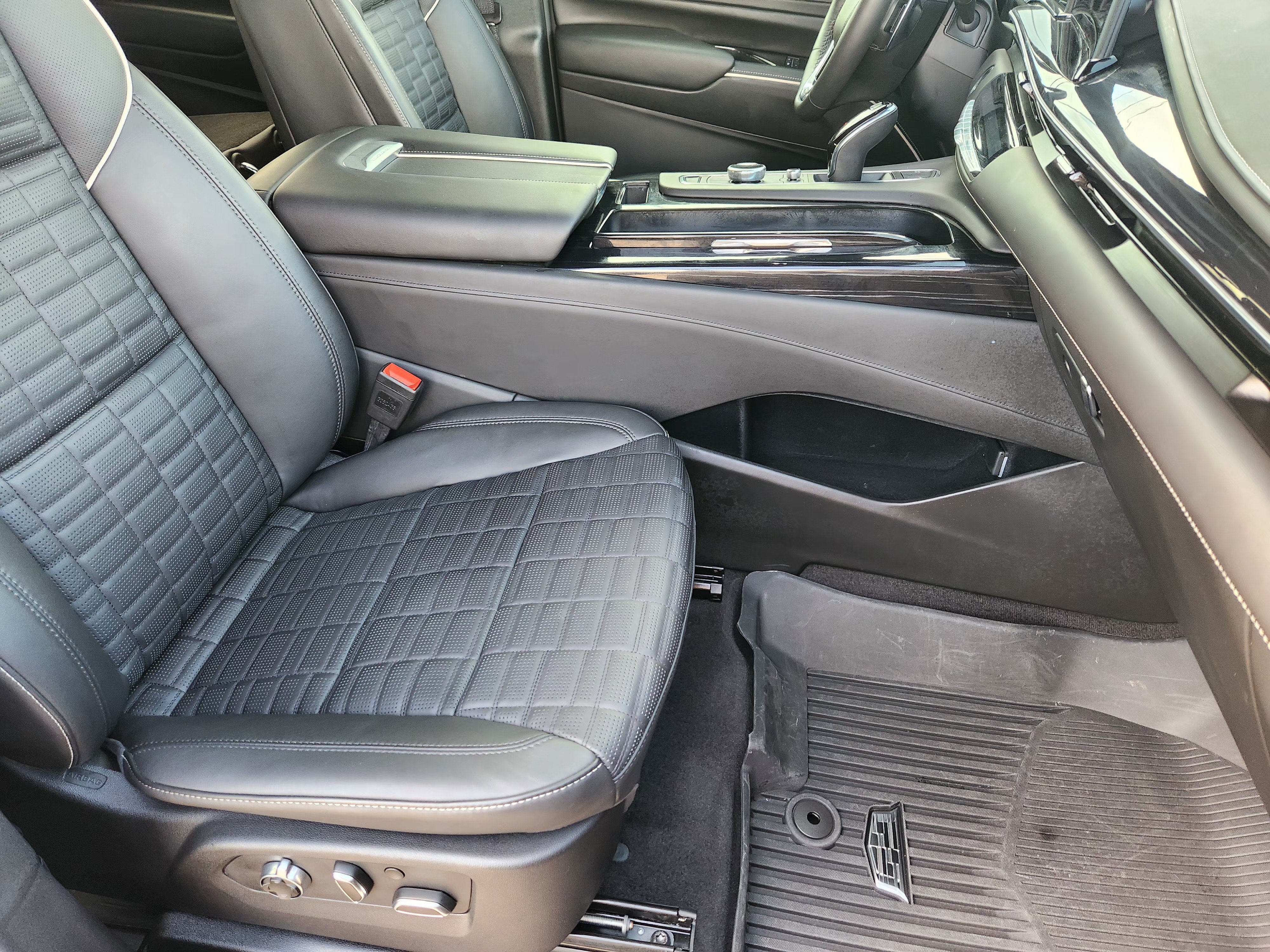 Used 2024 Black Raven Cadillac V-Series image 15