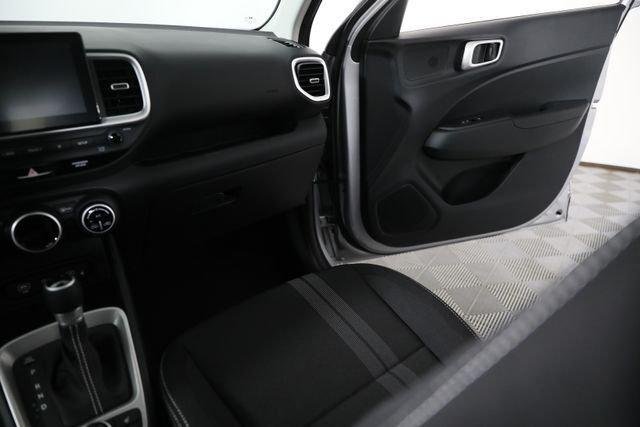 New 2026 Silver Hyundai SEL image 56