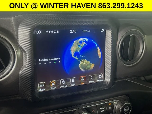 Used 2023  Jeep Sport S image 13