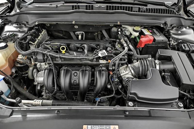 Used 2013 Sterling Gray Metallic Ford SE image 12