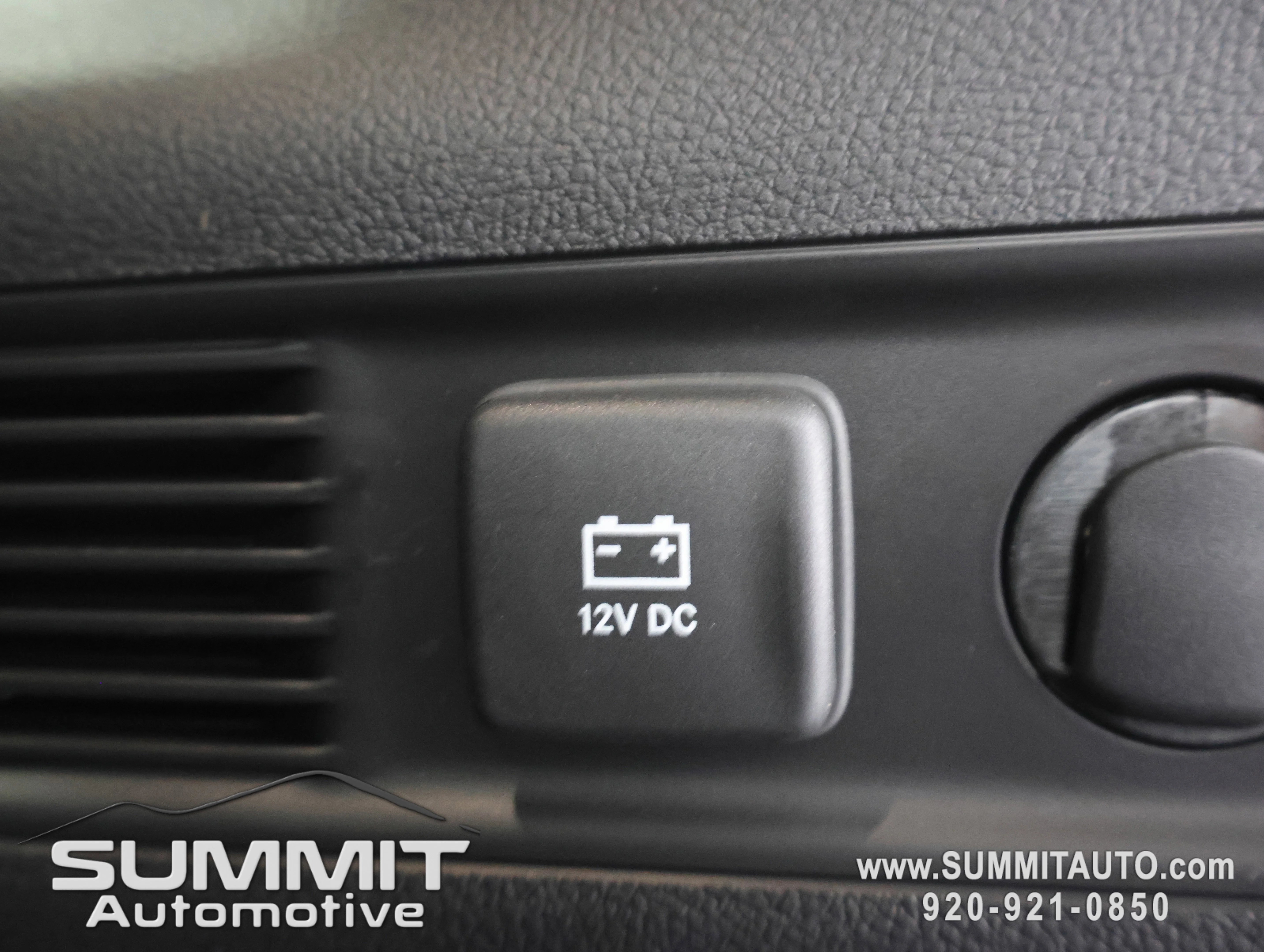 New 2026 Silver-Zynith Exterior Paint Jeep Summit Obsidian image 34