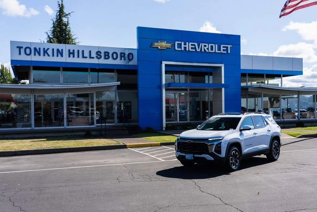 New 2027 Polar White Tricoat Chevrolet ACTIV image 1