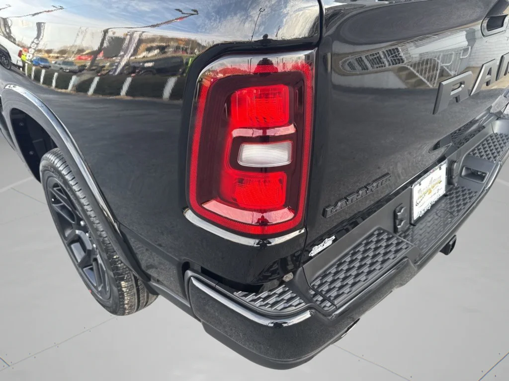 New 2026 Diamond Black Crystal Pearl-Coat Exterior Paint RAM Laramie image 44