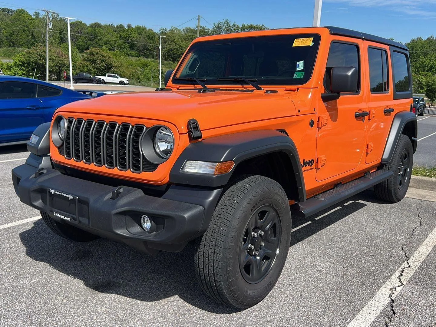 2025 Jeep Wrangler Sport's photo