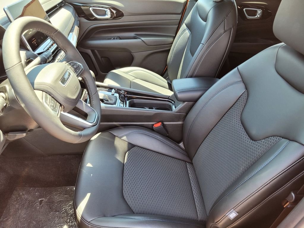 New 2026 Joose Exterior Paint Jeep Latitude image 8
